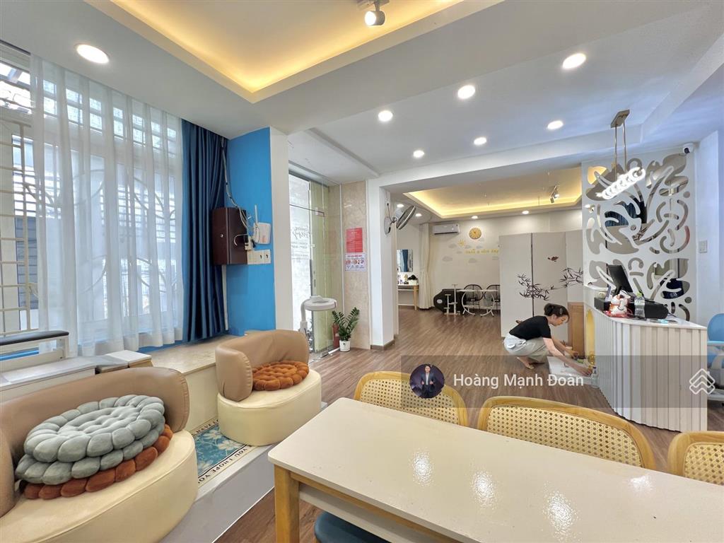 Cho thuê mặt bằng kinh doanh 9x11m~100m2 ngay phố lê văn duyệt, bình thạnh. cạnh q1
