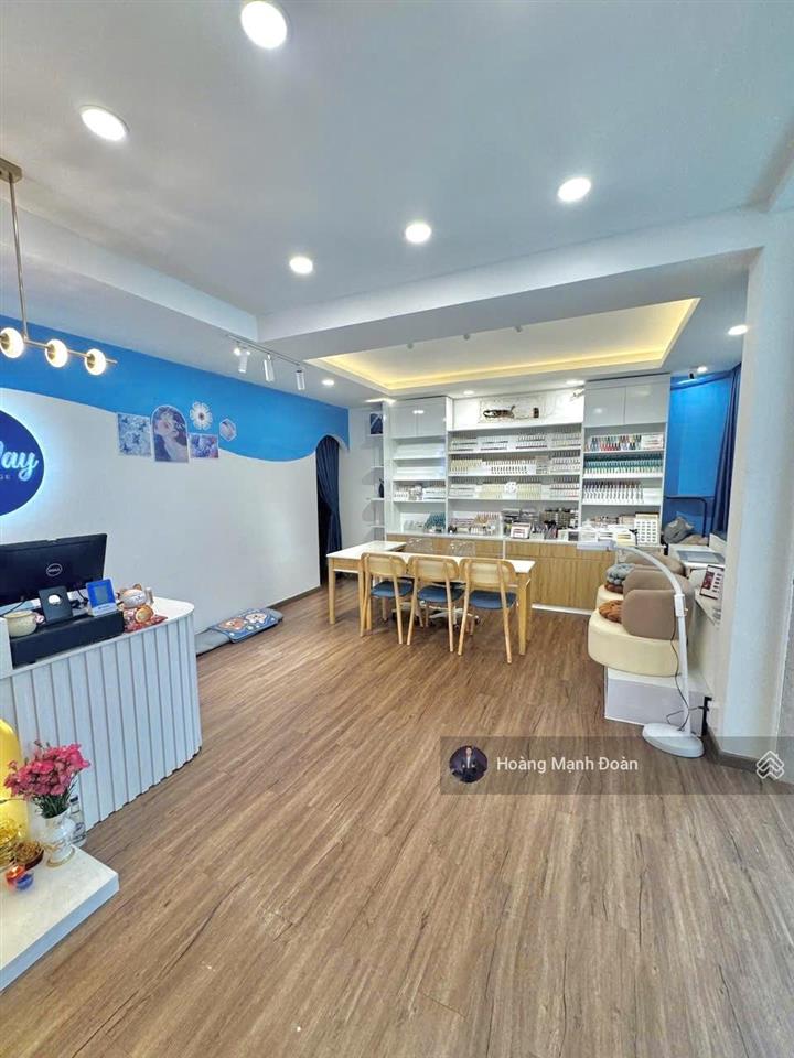 Cho thuê mặt bằng kinh doanh 9x11m~100m2 ngay phố lê văn duyệt, bình thạnh. cạnh q1
