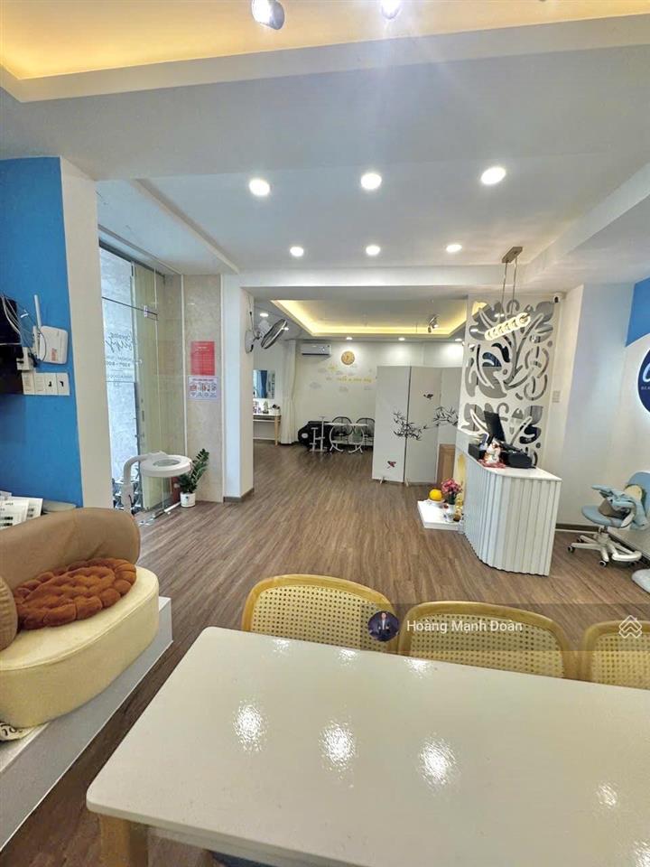 Cho thuê mặt bằng kinh doanh 9x11m~100m2 ngay phố lê văn duyệt, bình thạnh. cạnh q1