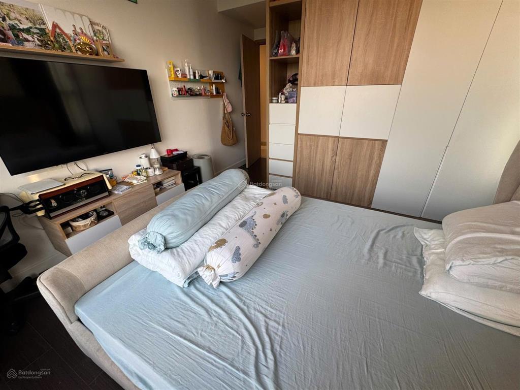 Bán gấp căn 3pn  90m2 full nội thất giá 8 tỷ có sổ  the sun avenue