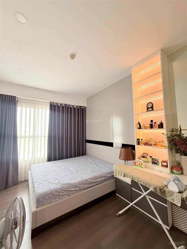 Thiện chí bán căn 2pn full nội thất đẹp  view landmark 81  the sun avenue