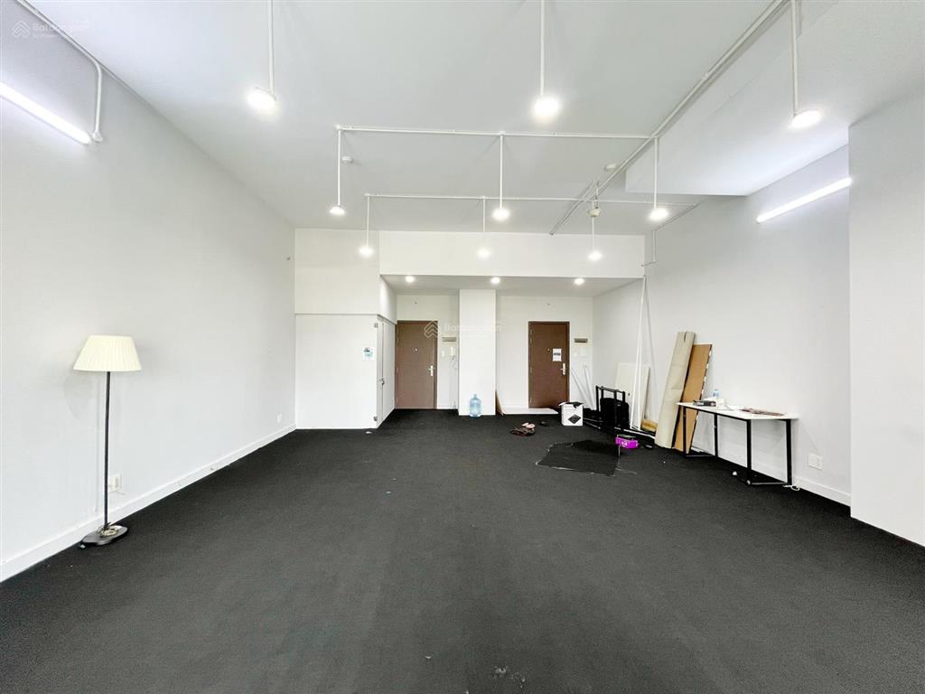 Văn phòng officetel diện tích lớn có ban công cho thuê the sun avenue