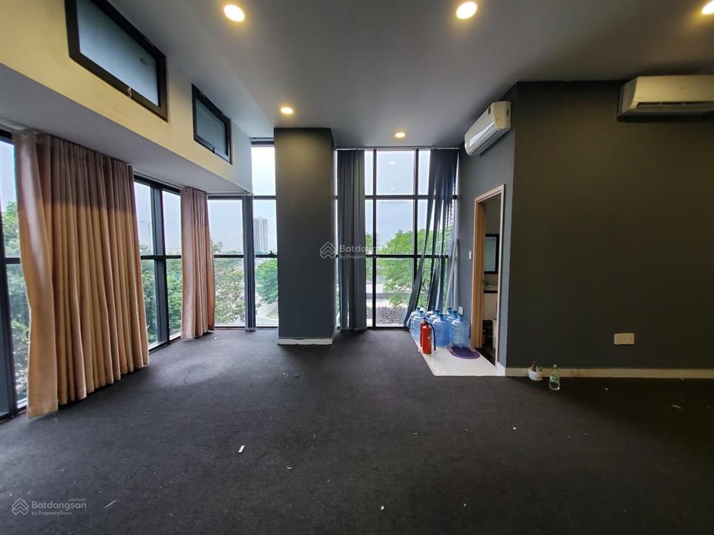Văn phòng officetel diện tích lớn có ban công cho thuê the sun avenue
