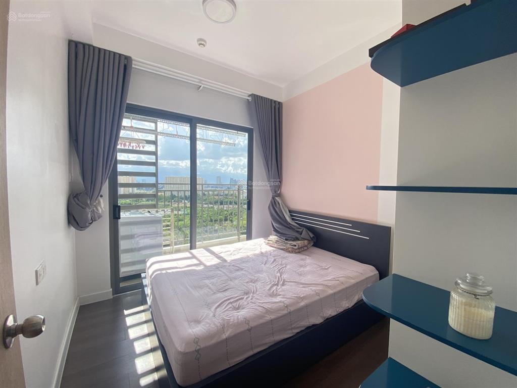 Thiện chí bán căn 2pn có nội thất the sun avenue giá 7,3 tỷ, có sổ
