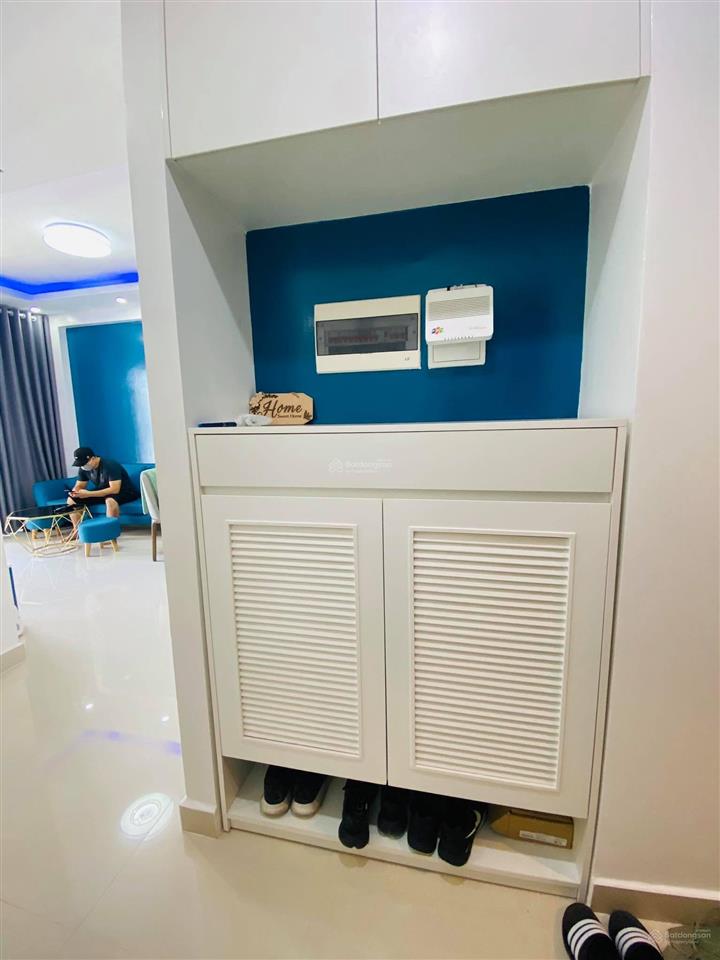 Thiện chí bán căn 2pn có nội thất the sun avenue giá 7,3 tỷ, có sổ
