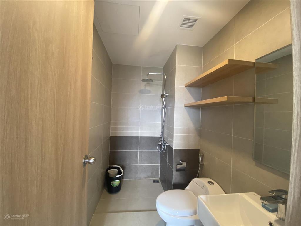 Thiện chí bán căn 2pn có nội thất the sun avenue giá 7,3 tỷ, có sổ