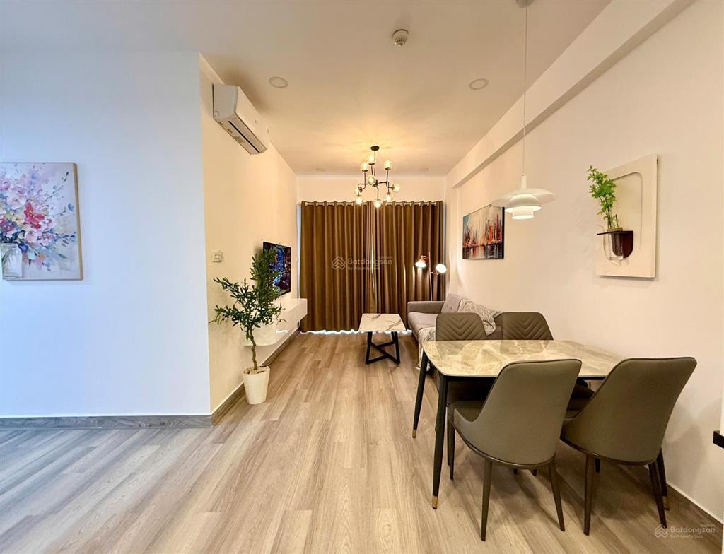 Căn hộ 2pn nhà mới đẹp xuất sắc cho thuê the sun avenue