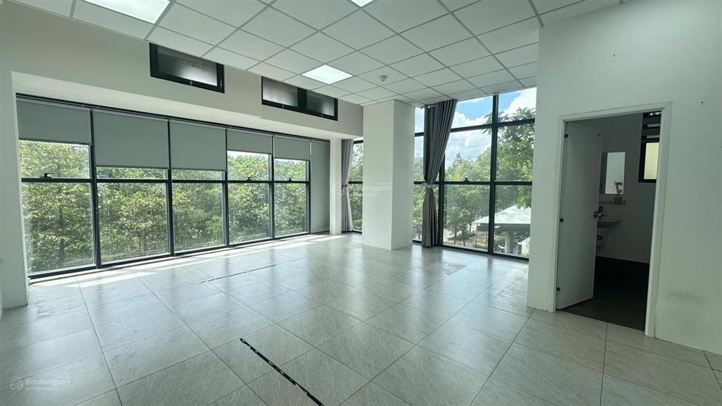 Officetel cơ bản 62m2 cần cho thuê tại the sun avenue, quận 2