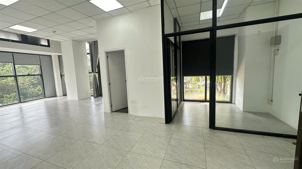 Officetel cơ bản 62m2 cần cho thuê tại the sun avenue, quận 2