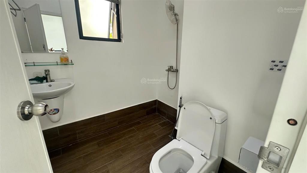 Officetel cơ bản 62m2 cần cho thuê tại the sun avenue, quận 2