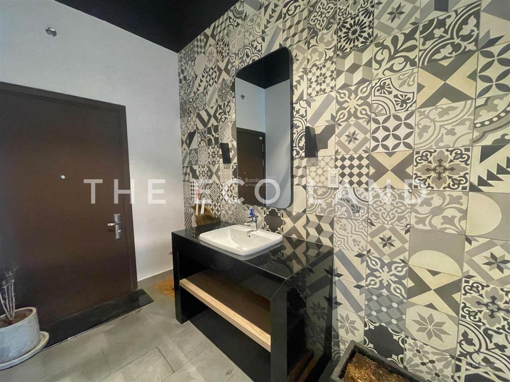 Thiện chí bán văn phòng officetel 90m2 giá 9,5 tỷ, the sun avenue