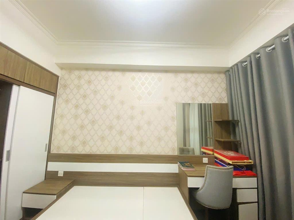 Bán nhanh căn 2pn có nội thất 6,9 tỷ  the sun avenue
