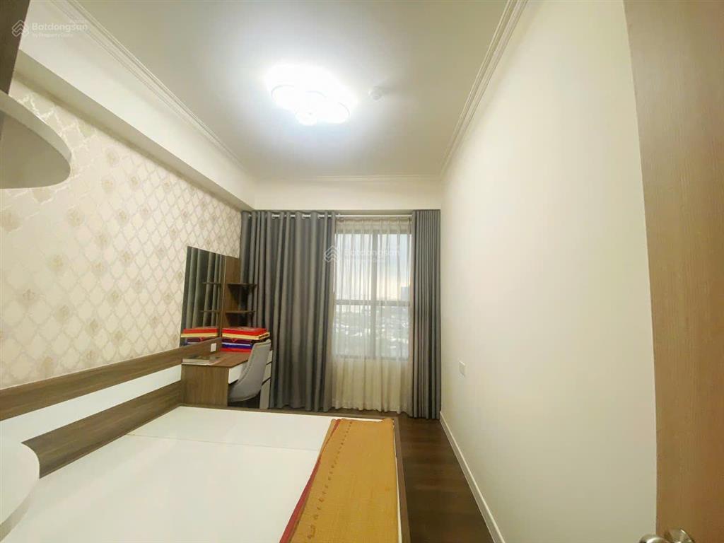 Bán nhanh căn 2pn có nội thất 6,9 tỷ  the sun avenue