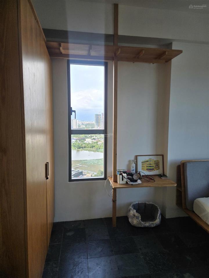 Thiện chí bán căn hộ 2pn  96m2 nội thất đầy đủ the sun avenue, giá chỉ 8,5 tỷ