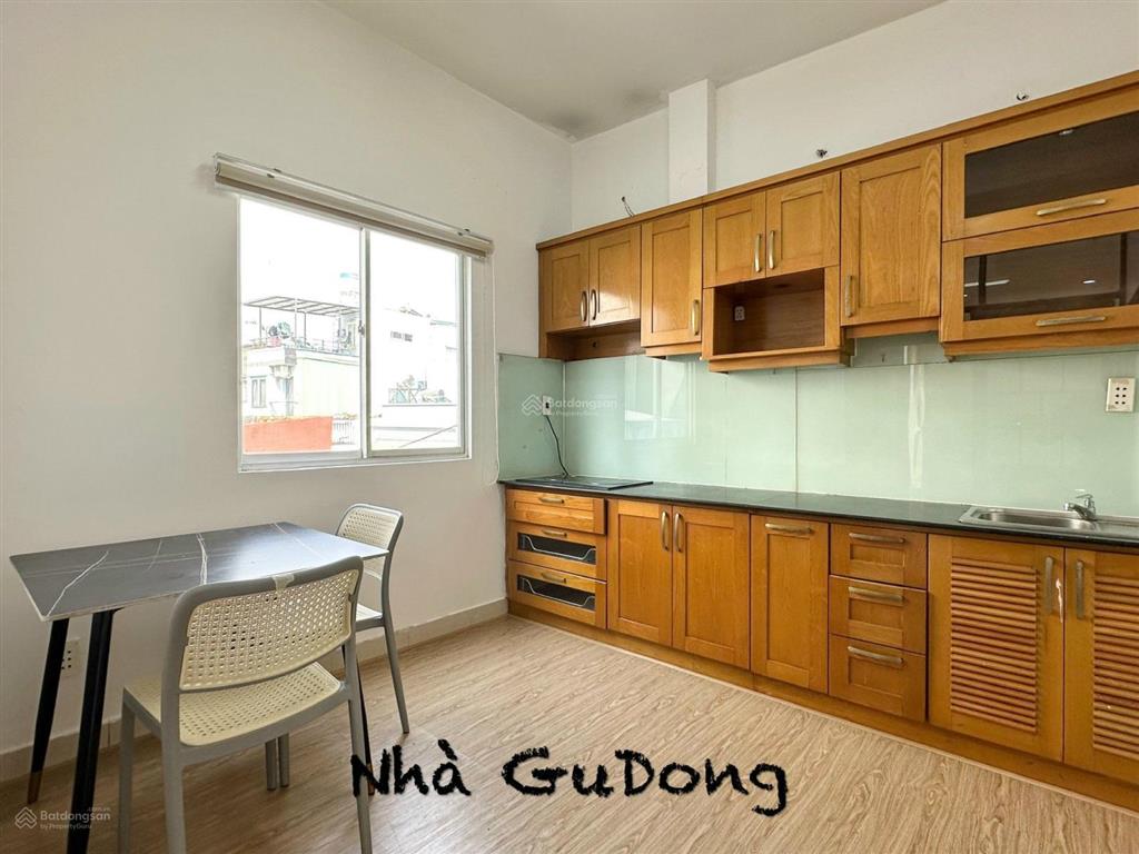 Căn hộ 1pn bancol cực rộng, thoáng ngay phan đình phùng, phú nhuận, cạnh quận 1 gần bờ kè trường sa