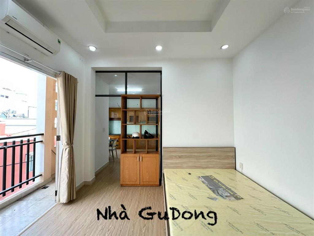 Căn hộ 1pn bancol cực rộng, thoáng ngay phan đình phùng, phú nhuận, cạnh quận 1 gần bờ kè trường sa