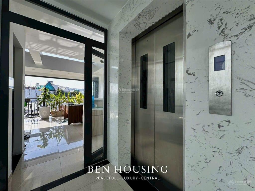 Penthouse cực chill, yên tĩnh, full nội thất cao cấp, thang máy, hầm xe, bảo vệ