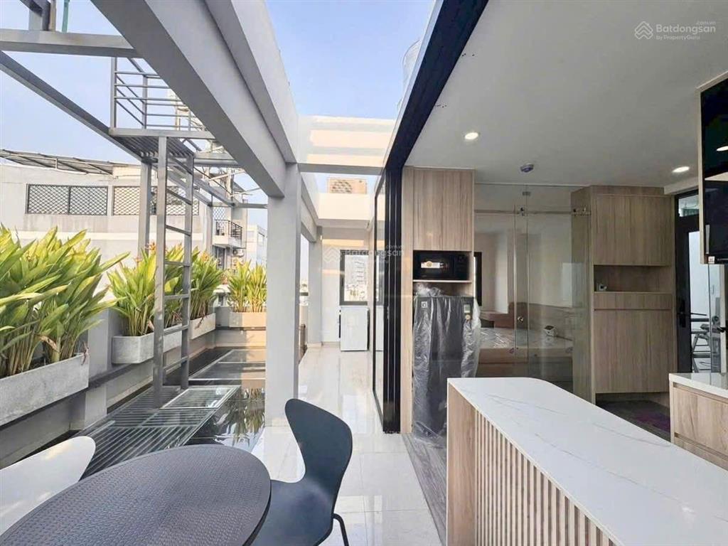 Penthouse cực chill, yên tĩnh, full nội thất cao cấp, thang máy, hầm xe, bảo vệ