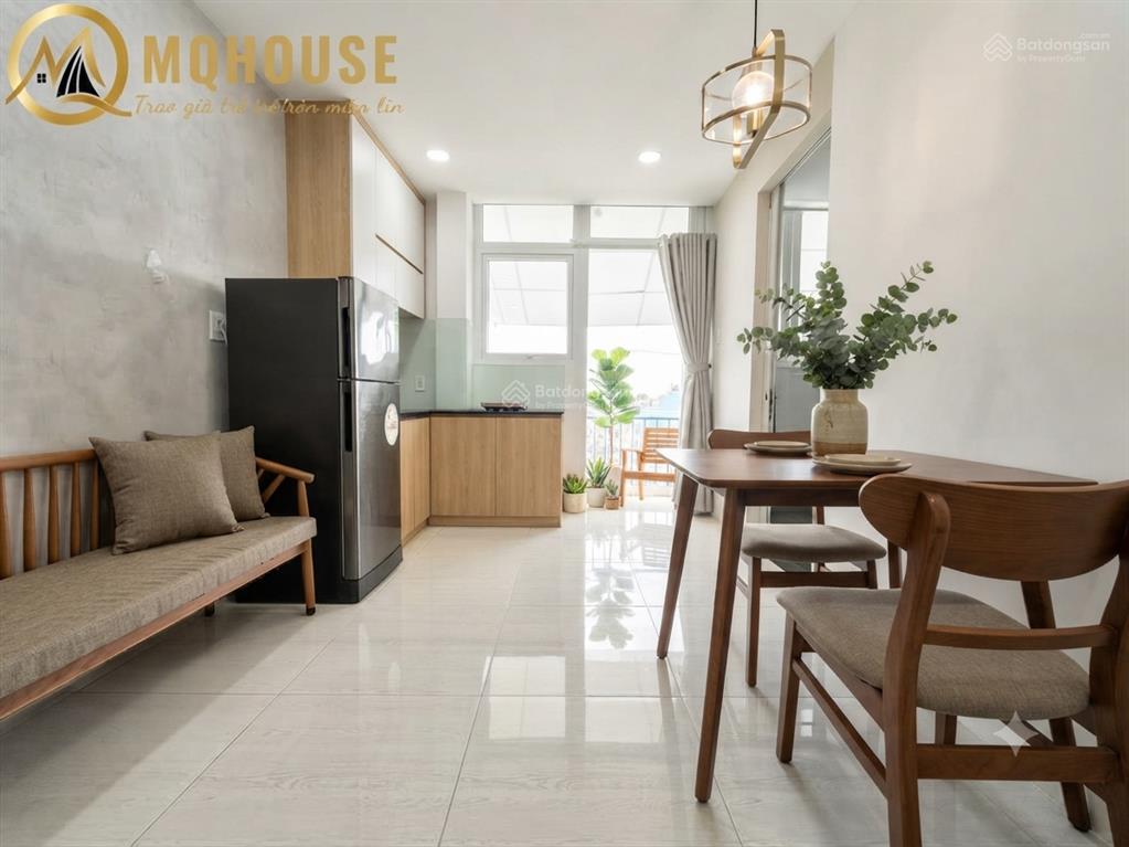 Căn hộ 1pn ban công 40m2 có hầm xe, thang máy, bảo vệ 24/24 được nuôi pet, có nhận khách nước ngoài