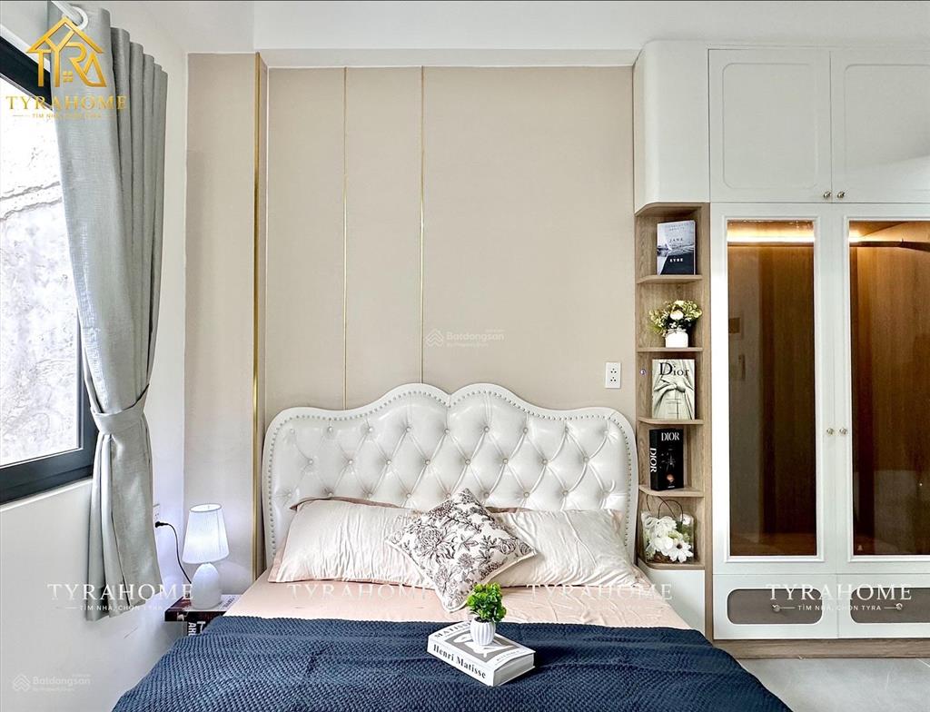 Căn hộ mới khai trương 1pn tách bếp, bancol, có bồn tắm, gần điện biên phủ, có thang máy, hầm xe