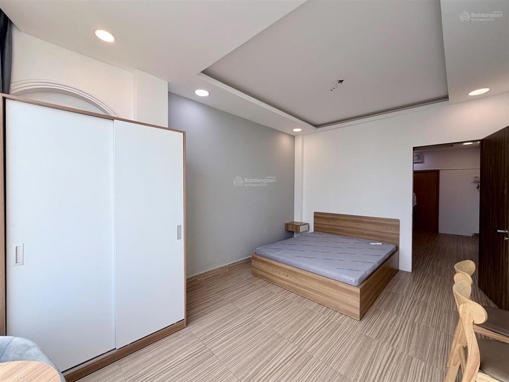 Căn hộ 1pn rộng full nội thất, 2 máy lạnh, gần ngã tư hàng xanh, chợ bà chiểu