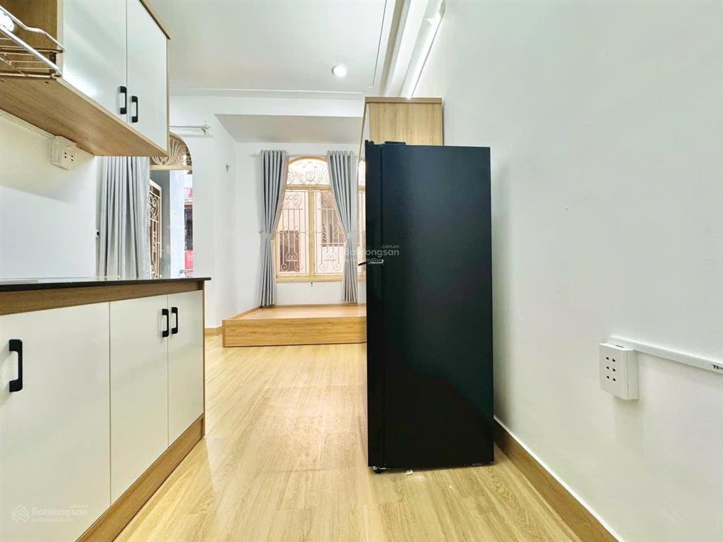Căn hộ 2pn2wc ban công 60m2 full nội thất gần chợ bà chiểu, phan xích long, thuận tiện di chuyển q1