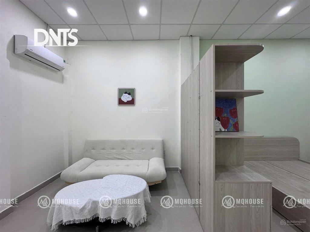 Căn hộ 1pn bancol sân vườn mặt tiền, lý chính thắng, quận 3, gần vòng xoay dân chủ, lotteria