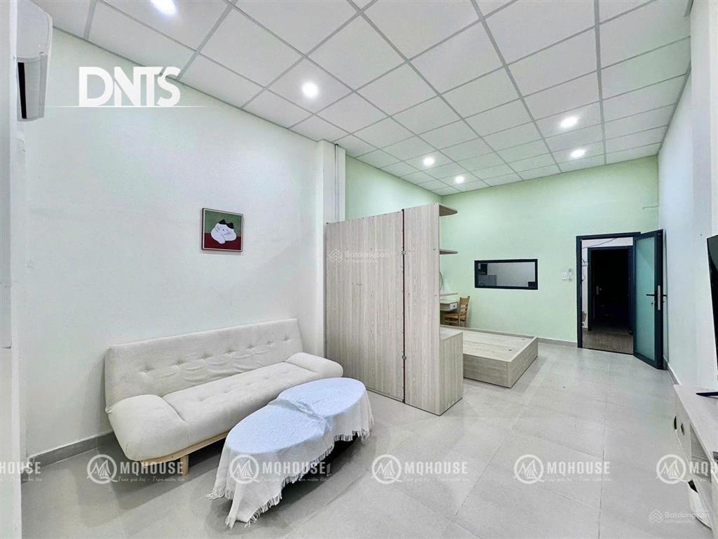 Căn hộ 1pn bancol sân vườn mặt tiền, lý chính thắng, quận 3, gần vòng xoay dân chủ, lotteria