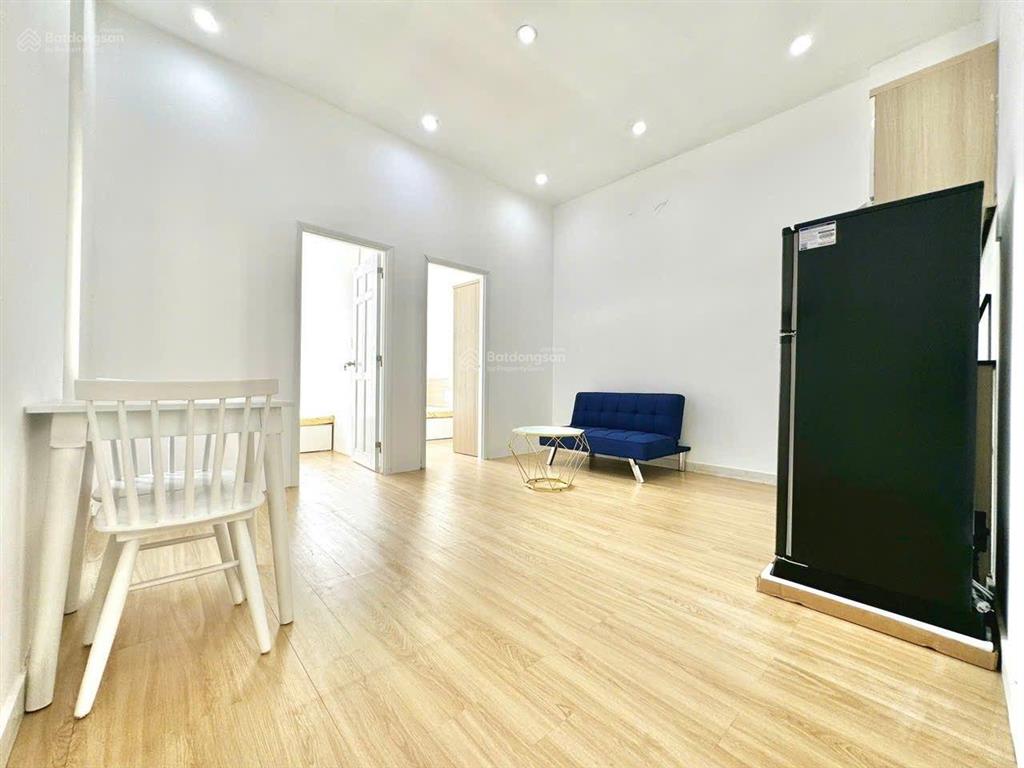 Cho thuê căn hộ 2pn gần công viên, thảo cầm viên, nhà thờ, trục đường nguyễn thị minh khai quận 1