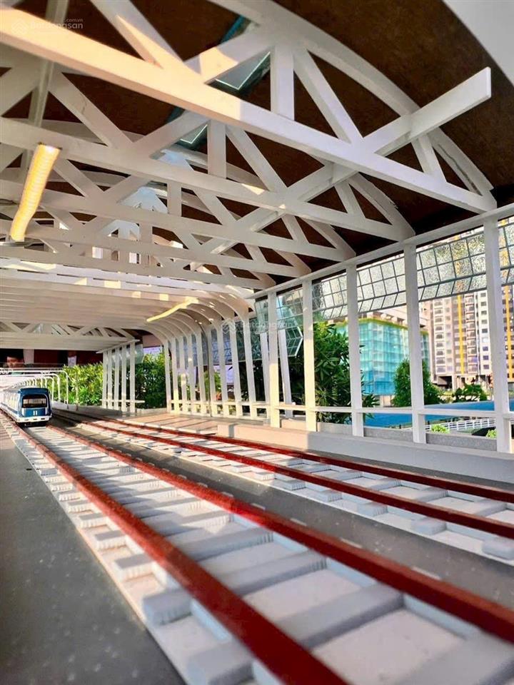 Căn hộ 3pn 100m2 mặt tiền ql 13, tặng ngay 2,5 chỉ vàng, cam kết thuê 15 triệu/tháng, 15% kí hđmb