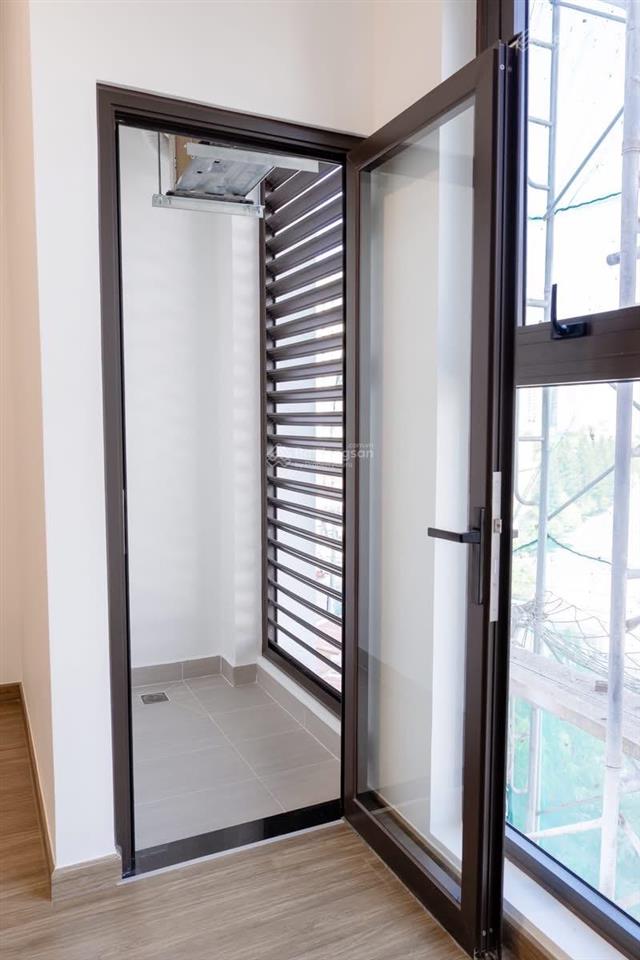 Thanh toán 350tr nhận nhà ngay, bàn giao full sàn gỗ, thiết bị điện tử