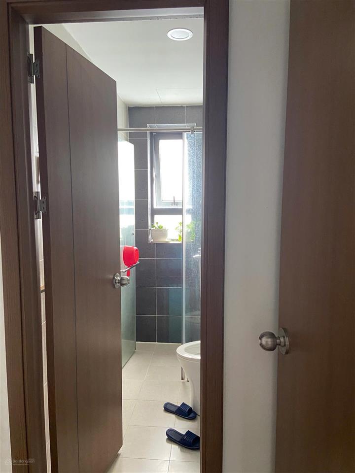 Bán cc 2pn, 2wc, 60m2 tại bcons garden, 1,85 tỷ