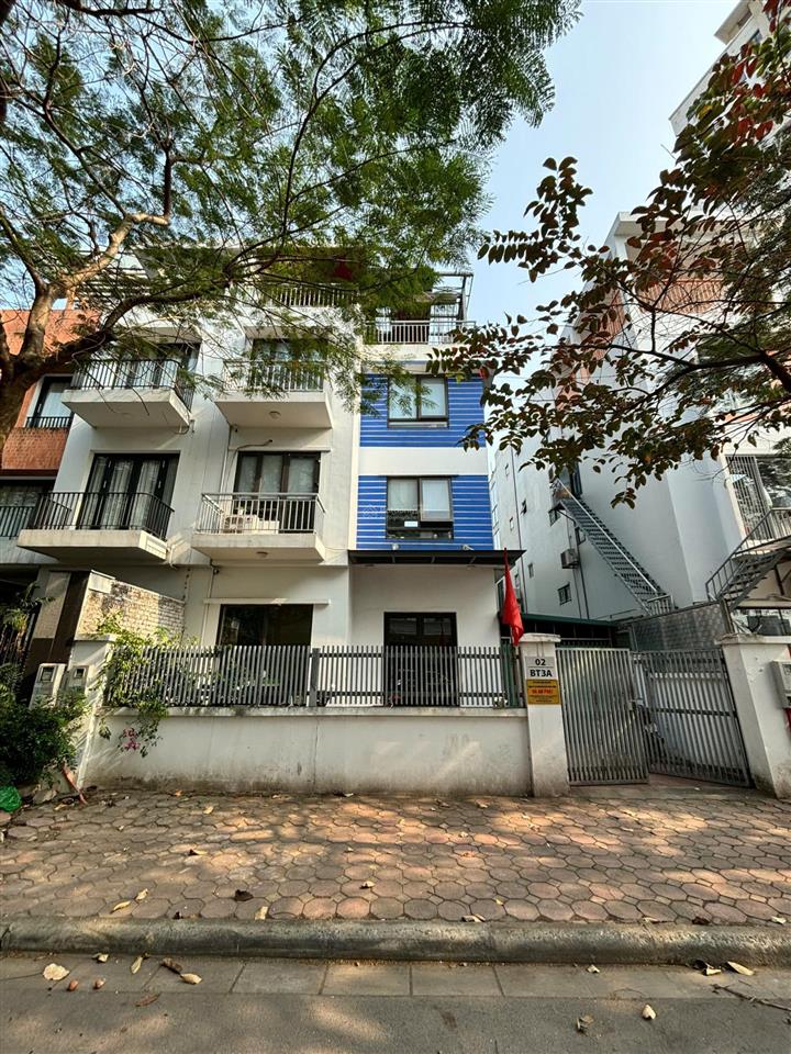 Cho thuê nhà kđt phùng khoang 150m 4 tầng thông sàn 45tr 0903 409 ***