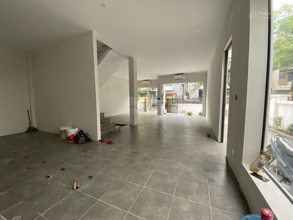 Cho thuê nhà kđt phùng khoang 150m 4 tầng thông sàn 45tr 0903 409 ***