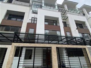 Cho thuê nhà hoàng thành villas mỗ lao 150m2 x 5 tầng thông sàn thang máy, 50tr, 0903 409 ***
