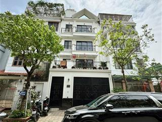 Cho thuê lk vov mễ trì 80m x 5 tầng thông sàn thang máy 37tr 0903 409 ***