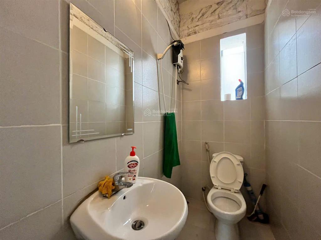 Cho thuê nhà kđt phùng khoang 110m2 x 3 tầng thông sàn 26tr 0903 409 ***