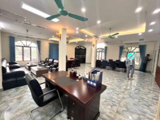 Cho thuê nhà kđt vạn phúc 140m2 x 2 tầng 1 hầm thông sàn 22tr, 0903 409 ***