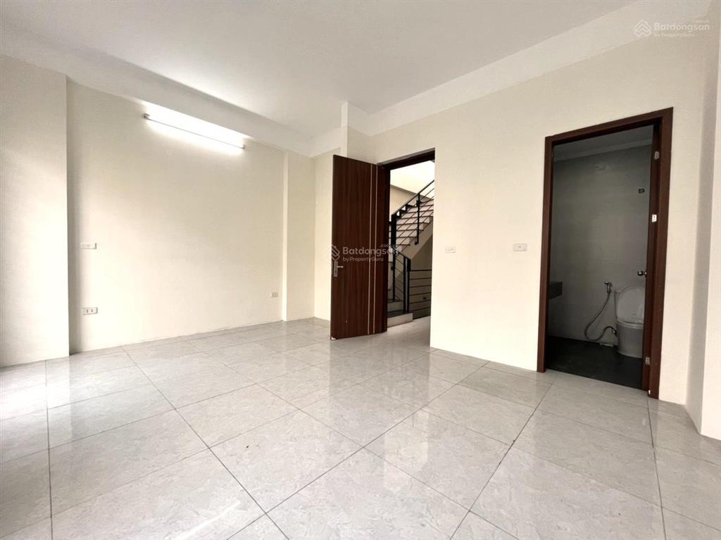 Cho thuê nhà ngõ 67 phùng khoang thông sàn 75m2 x 5 tầng, 25triệu/tháng, 0903 409 ***