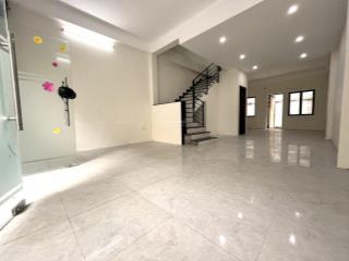 Cho thuê nhà ngõ 67 phùng khoang thông sàn 75m2 x 5 tầng, 25triệu/tháng, 0903 409 ***