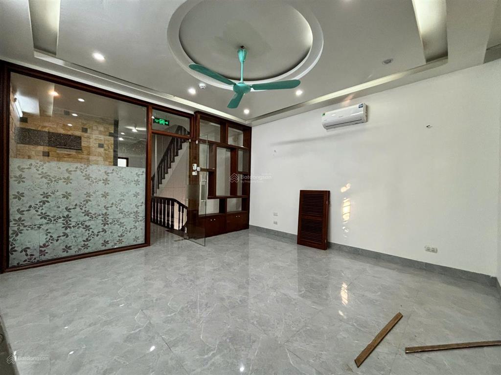Cho thuê nhà làng việt kiều châu âu 80m x 4t có pccc chỉ 26tr 0903 409 ***