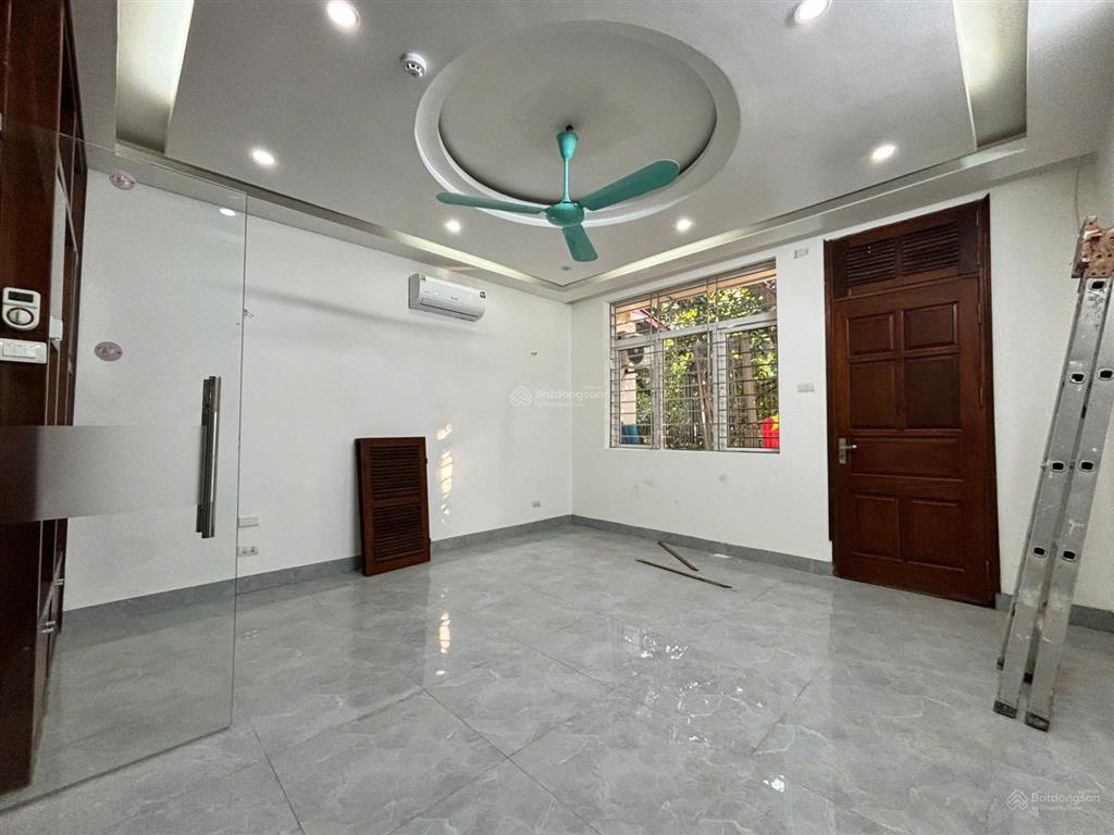 Cho thuê nhà làng việt kiều châu âu 80m x 4t có pccc chỉ 26tr 0903 409 ***