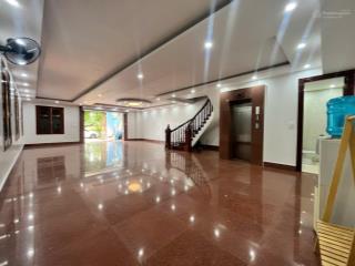 Cho thuê bt khu nhà ở quốc hội tố hữu 180m2 x 5 tầng thông sàn thang máy 0903 409 ***