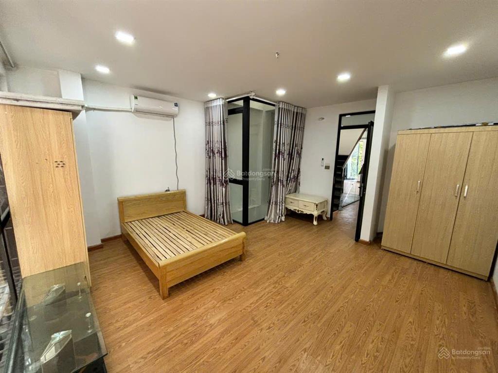 Cho thuê nhà kđt văn phú cạnh metro 90m2 x 4 tầng chỉ 20 triệu/th, 0903 409 ***