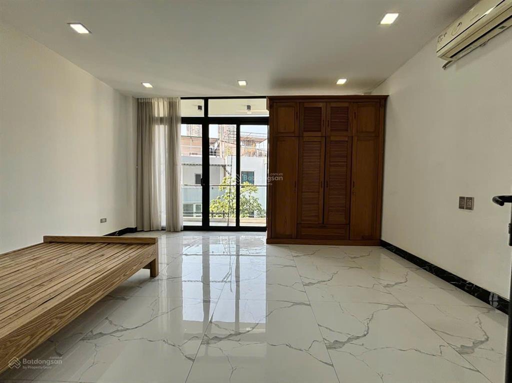 Cho thuê nhà kđt văn phú cạnh metro 90m2 x 4 tầng chỉ 20 triệu/th, 0903 409 ***
