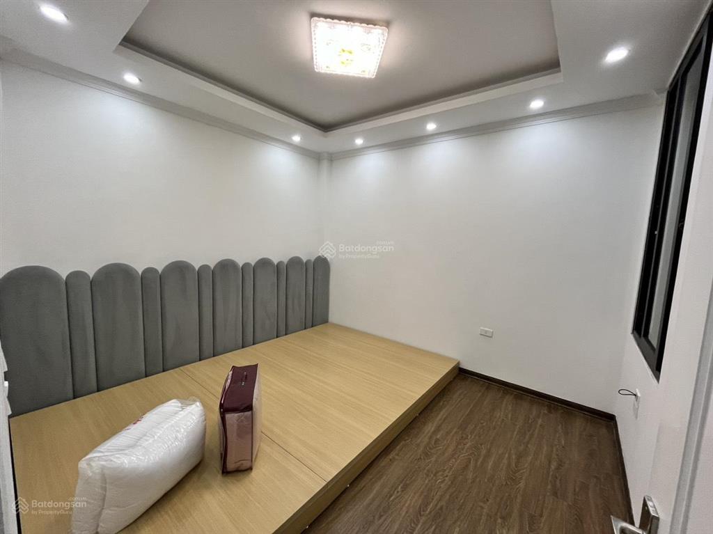 Cho thuê nhà dịch vụ vạn phúc full nội thất đẹp 50m2 x 6 tầng 23tr 0903 409 ***