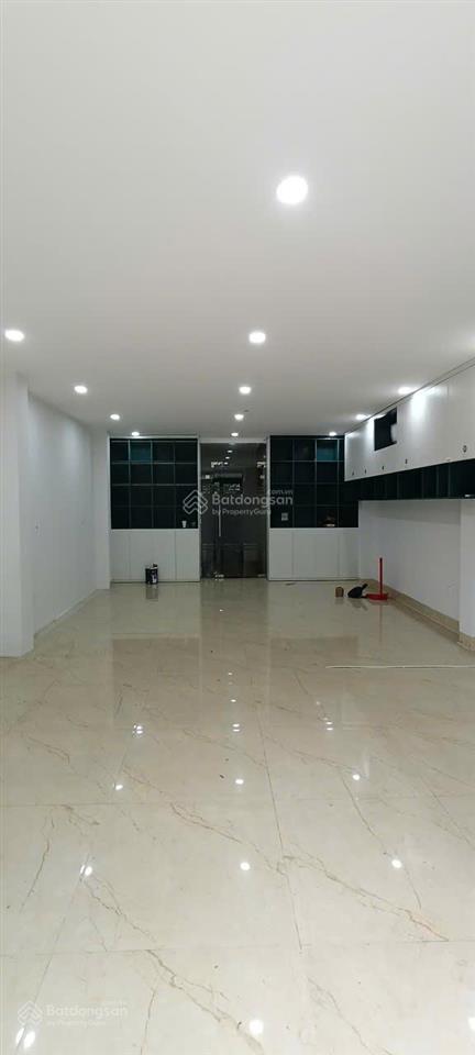Cho thuê nhà mp nông quốc chấn vạn phúc 83m x 6 tầng thông sàn thang máy 35tr 0903 409 ***