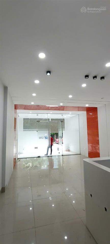 Cho thuê nhà mp nông quốc chấn vạn phúc 83m x 6 tầng thông sàn thang máy 35tr 0903 409 ***