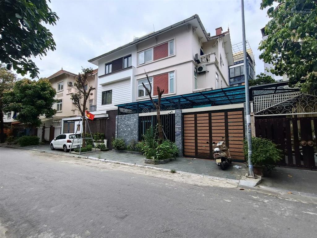 Cho thuê biệt thự nguyễn văn lộc 130m x 3 tầng thông sàn 35 triệu 0903 409 ***