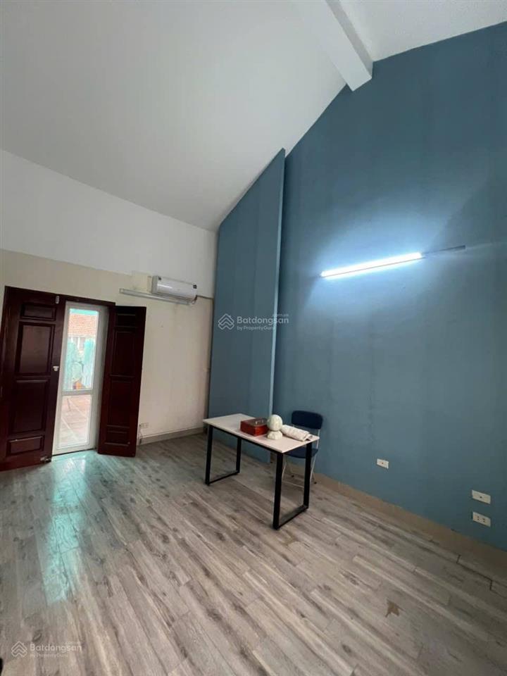 Cho thuê bt làng việt kiều châu âu nguyễn văn lộc 250m x 3 tầng giá 45 triệu 0903 409 ***